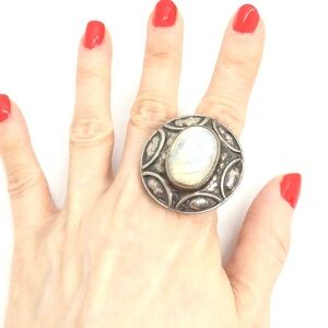 VINTAGE STERLING SILVER MOONSTONE RING LARGE CABOCHON ORNATE STATEMENT BOHO 7.5